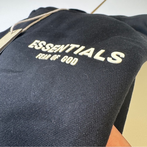 Fear of God Essentials Hoodie Black Pullover Sweatshirt Mens Womens - Picture 2 of 5